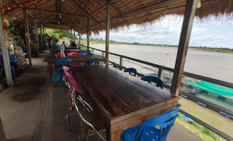 ร้านอาหารสมบัติ ชวนชิม