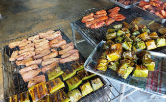 Mae Luang Pen, Grilled Meats Extravaganza, Mae Sariang City food