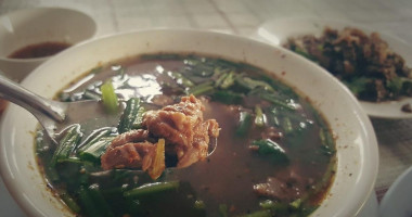 Mae Luang Pen, Grilled Meats Extravaganza, Mae Sariang City food