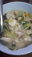 ครัวป๋าเหนาะ food