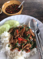ร้านข้าวแกงใต้แม่สายใจ food