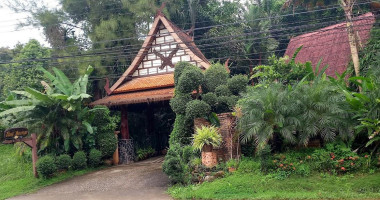 Coco Hostel Khao Sok outside