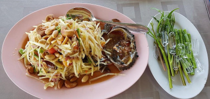 Htms Mae Klong Club food