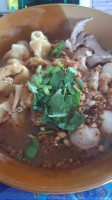 ร้านก๋วยเตี๋ยวหมูน้ำใสต้าบ่โอ อุมลองซอย 1 ต ล้อมแรด อ เถิน จ ลำปาง food