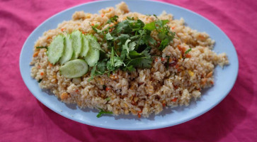 ร้านเพ็ญโภชนา food