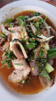 ส้มตำซาร่า food