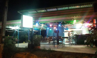 555 Bar Restaurant outside