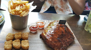 Ribs&co. food