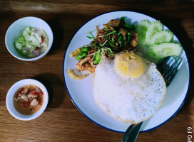 Lebums Cafe' ลีบูม คาเฟ่ food