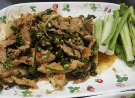 สวนอาหารน้องใหม่​ By คุณหน่อย food