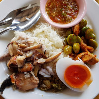 Trat Seafood Curries food