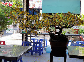 Cơm Gà Hải outside