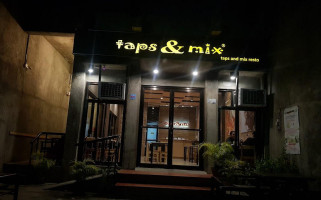 Taps Mix Resto Laurel outside
