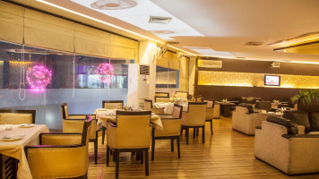 Moti Mahal Grand inside