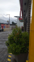 Jollibee Tiaong Highway outside