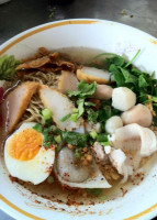 ก๋วยเตี๋ยวปลาเฮียตง food