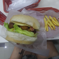 Drift Shift Diner food