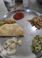 Suresh Pizza Wala (model Town) food