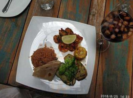 Captain's Grill food