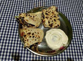 Amirtham Veg Restaurant food