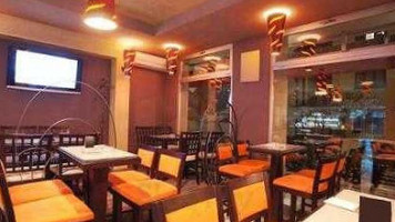 Eatdustry Thai inside