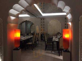 Dum Pukht inside
