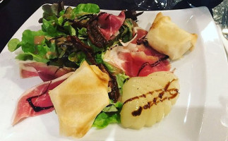 Barre Lounge Cafe food