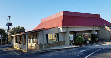 Charm Thai Eatery outside