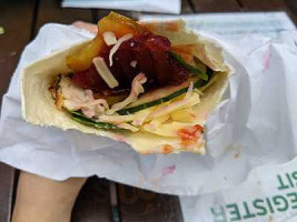 Lamia Super Deli food