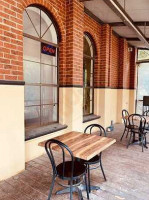Flying Tarts Bakery And Cafe outside