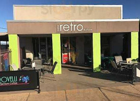 Cafe Retro and Store outside