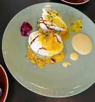 Petalura Eatery food
