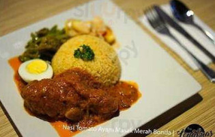 The Lengkuas Cafe food
