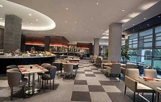 Khoon Pastry House inside