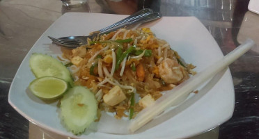 Phi Phi Chill Lay Bar Restaurant food