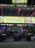 Curry Pot Indian outside