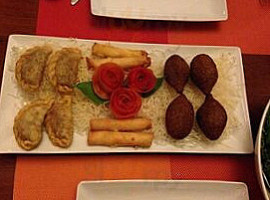 Nadimos Lebanese food