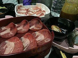 ป เจริญ บาร์ บี คิว food