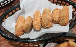 Yankee's Burger food