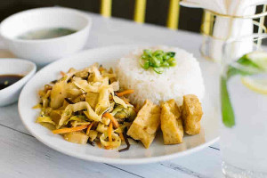 Mai Viet food