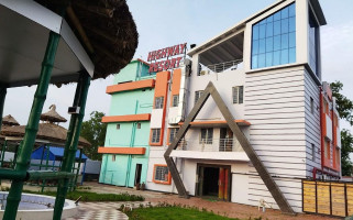 Highway Resort outside