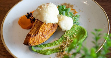 Queensland Cricketers' Club food