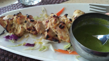 D Lila Veg Nonveg food