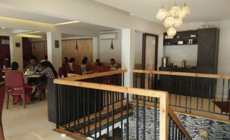 D Lila Veg Nonveg inside