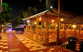 Shiv Shakti Ss) outside