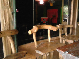 Ysp Avenue Grill inside
