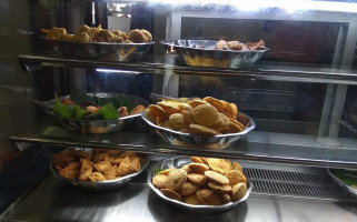 Parippuvada Vibavashala food