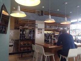 Tashi Delek Restuarant inside