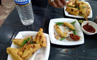 Shree Joshi Wadewale Paud Misal Cha Darbar food