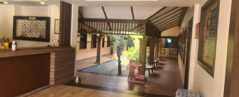 Relax Muziriz Kitchen inside